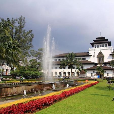 Hotel Naval Bandung Exteriér fotografie