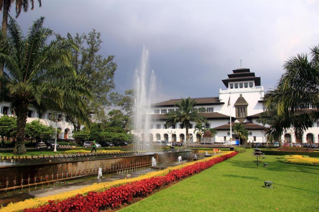 Hotel Naval Bandung Exteriér fotografie